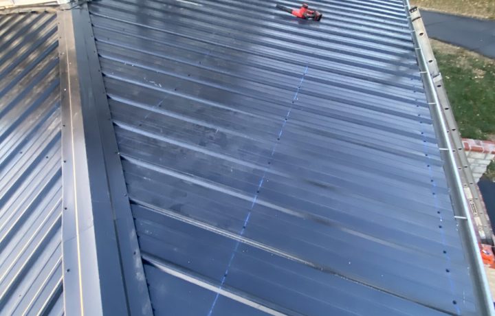 R-Panel Metal
